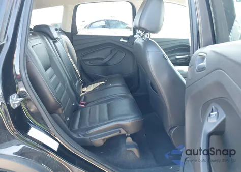 2017 Ford Escape Titanium z USA, uszkodzony, nr VIN 1FMCU0J96HUA64820